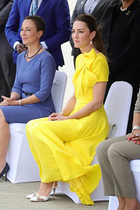 Kate Middleton and Prince William arrive in Jamaica for royal tour amid protests and backlash – best photos - Photo 16 Düşes Kate, Princesse Kate Middleton, Kate Middleton Outfits, Kate Middleton Prince William, Catherine The Great, Middleton Style, Catherine Middleton, Kate Middleton Style, Duchess Catherine