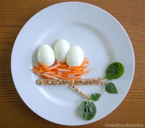 50+ Kids Food Art Lunches - Carrot and Jicama Sticks Nest Food Art Lunch, Egg Nest, Food Art For Kids, Decorações Com Comidas, Childrens Meals, Amazing Food Art, Creative Food Art, Quail Eggs, Birds Nest