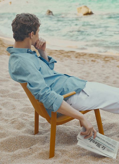 Tim Schuhmacher Models MASSIMO DUTTI Summer 2021 Collection Old Money Outfit Men, Tim Schuhmacher, Walter Battiss, Outfit Men Aesthetic, Massimo Dutti Summer, Summer Editorial, Editorial Model, Old Money Outfit, Summer Wind