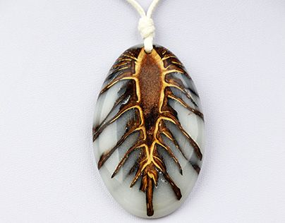 Epoxy Resin Necklace, Resin Jewlery, Pinecone Necklace, Wood Resin Necklace, Pinecone Pendant, Wood Resin Jewelry, Diy Resin Projects, Resin Jewelry Diy, Wood And Resin