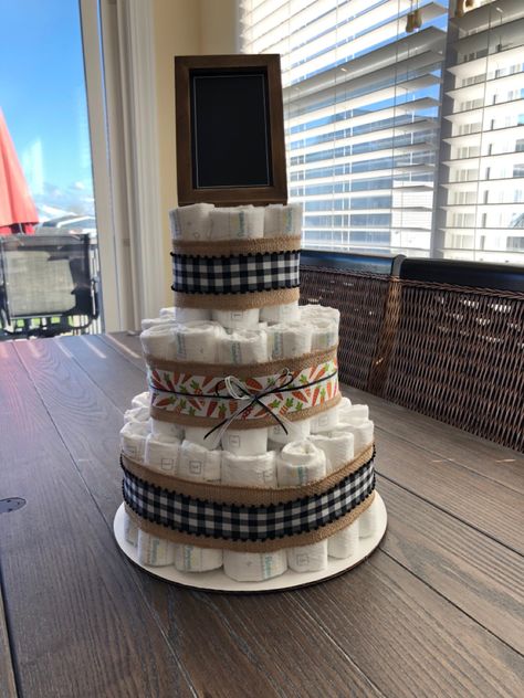 Gender Neutral
Burlap
Plaid
Black and white
Veggies
Diaper cake Farmers Market Diaper Cake, Gender Neutral Diaper Cake, Neutral Diaper Cake, Farm Baby Shower, Diaper Cake Ideas, Baby Shower Diaper Cake, Farm Baby, Baby Shower Diapers, Farmers Market