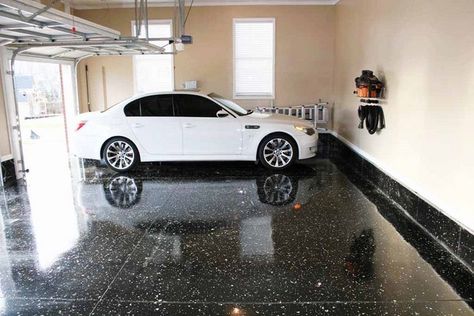 Epoxy Floor Basement, Garage Flooring Options, Epoxy Garage Floor Coating, Garage Epoxy, Garage Boden, Garage Floor Paint, Garage Floor Coatings, Garage Floor Epoxy, Cool Garages