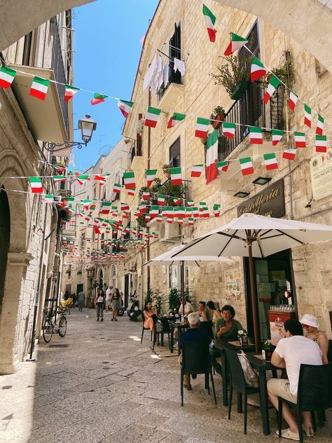 Italy In Winter, Italia Aesthetic, Bari Italy, Shopping In Italy, Viking Cruises, San Nicolas, Italy Aesthetic, Puglia Italy, Southern Italy