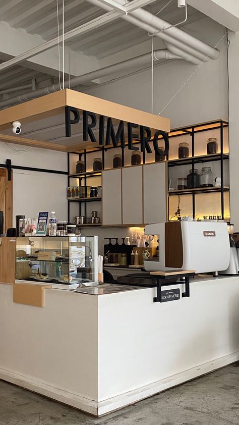 coffee aesthetics | primero ph Coffee Bar Counter Ideas, Korean Cafe Interior Design Coffee Shop, Restaurant Cafe Interior Design, Small Cafe Design Interiors, Coffee Shop Bar Design, Cute Cafe Interior, Cafeterias Aesthetic, Coffee Shop Counter Design, Small Coffee Shop Ideas