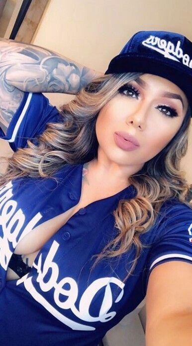 Dodgers Nation, Lakers Girls, Dodgers Girl, Raiders Girl, Chola Style, Hot Fan, Chicana Style, Dodgers Baseball, Soccer Girl