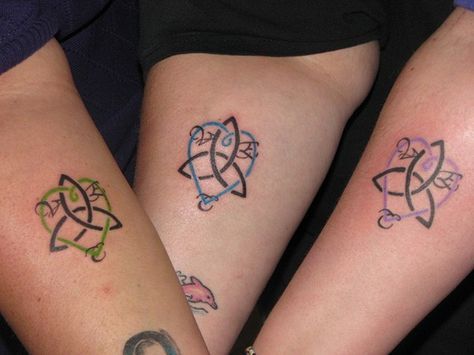 Sister Tattoo For 3 Unique Sister Tattoos, Sister Tattoo Designs, Sisters Tattoo, Celtic Knot Tattoo, Matching Sister Tattoos, Knot Tattoo, Sibling Tattoos, Family Tattoo, Friendship Tattoos