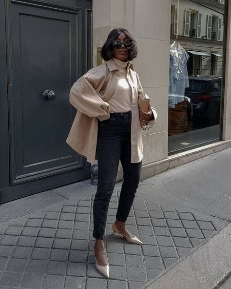 Skinny Jeans Won't Die in 2021—7 Trendy Outfits Worth Trying Womens Shaket Outfits, Cream Leather Shacket Outfit, Winter In Barcelona Outfit, Spanish Fashion Women Street Style, Cream Shacket Outfit Women, Tan Shacket Outfit, Shaket Outfits For Women, Grey Shacket Outfit, Cream Shacket Outfit