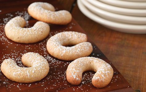 These little cookies resemble a horseshoe covered in snow, to remind us of the legend of Martin the soldier riding through the snow and helping a poor beggar. Almond Horseshoe Cookies 2 sticks unsalted butter 2½ cups unbleached flour 1½ cups brown sugar ½ teaspoon baking powder 1 teaspoon salt 1 egg, beaten 1 cup almonds, lightly toasted and finely ground 1½ teaspoons vanilla Horseshoe Cookies, St Martin Of Tours, Christmas Party Planning, The Soldier, Harvest Party, Lebanese Recipes, Food Articles, Ground Almonds, St Martin