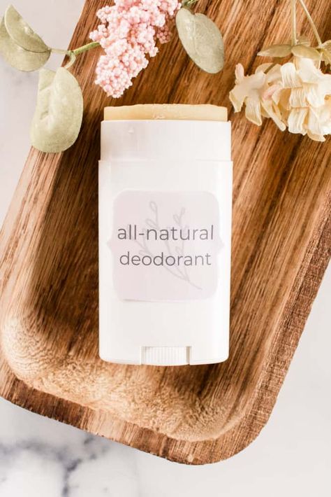 DIY All-Natural Deodorant Stick Deodorant Diy, Natural House Cleaners, Homemade Natural Deodorant, Make Your Own Deodorant, Natural Deodorant Recipe, Diy Natural Deodorant, Deodorant Containers, Homemade Skincare, Deodorant Recipes