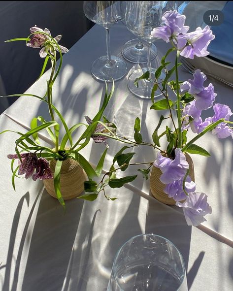 Glass Bud Vases, Creative Centerpieces, Modern Wedding Flowers, Small Centerpieces, Botanical Gardens Wedding, Wedding Mood Board, Floral Centerpieces, Purple Wedding, Backyard Wedding