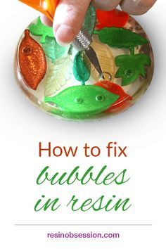 How to fix bubbles in resin - remove bubbles from cured resin - Resin Obsession Resin Tips, Resin Pouring, Resin Bubble, Epoxy Crafts, Epoxy Resin Diy, Resin Crafts Tutorial, Diy Resin Projects, Resin Jewelry Diy, Resin Pour