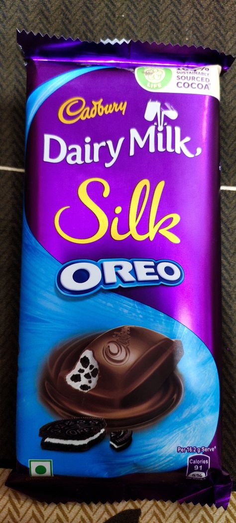 Oreo Dairy Milk, Silk Oreo, Daily Milk, Foodie Pics, Coffee Cup Art, Cadbury Dairy Milk, Cup Art, Snap Food, Dairy Milk