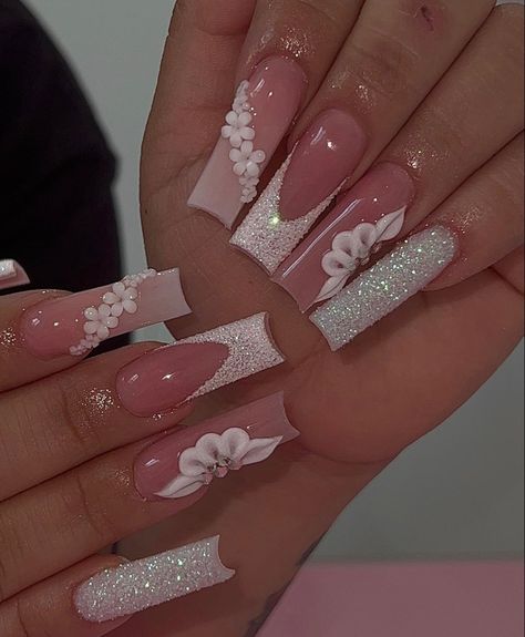 Nails To Go With Pink Prom Dress, White Extra Birthday Nails, 16 Birthday Nails, May Nail Designs, Baddie Nails Acrylic, 15 Nails, Simple Nail Design, Nail Art Designs At Home, Quinceanera Nails