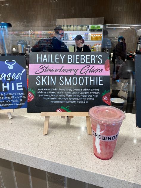 #cali #california #smoothie #haileybieber #erewhon Erwon Smothie, Lori Harvey Erewhon Smoothie, Erwon Smoothie Recipes, Erewhon Smoothie, Erewhon Food, Erewhon Recipes, Matcha Smoothie, Juice Smoothies Recipes, Strawberry Glaze