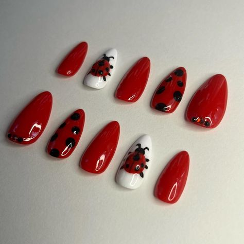 Silly Nail Designs, Ladybug Acrylic Nails, Bug Nails Art, Funky Nails Almond, Cute Nail Designs Easy, Ladybug Nails Designs, Goofy Nails, Ladybird Nails, Hand Painted Nail Designs