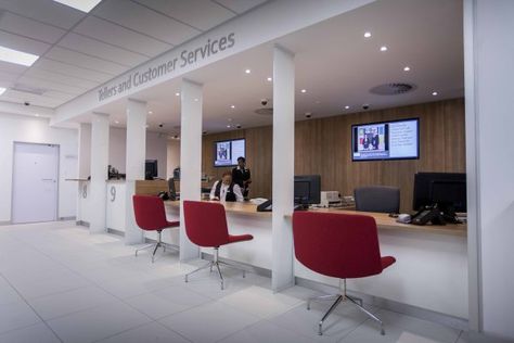 Bank Interior Design, Cubicle Design, Banks Office, Reception Desk Design, Classical Interior, Office Interior Design Modern, Bank Design, Supermarket Design, Hospital Interior