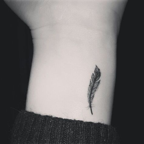 Tattoos For Women On Thigh, Quill Tattoo, Feather Tattoo Wrist, Miscellaneous Tattoos, Small Feather Tattoo, Tattoo Wrist, Creative Tattoo, Feather Tattoo Design, Wrist Tattoos For Guys