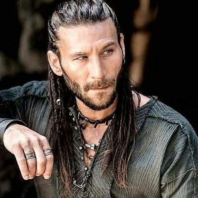 ~Zach McGowan As Captain Vane In The Series ~Black Sails † Charles Vane Black Sails, Zack Mcgowan, King Roan, Black Sails Starz, Zach Mcgowan, Charles Vane, Pirates Life For Me, Pirates Life, Pirate Shirts