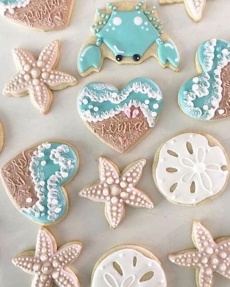 What’s up BEACHES? | Beach Cookies 🌊😋🧜‍♀️ | Facebook Grandma Cookie Jar, Cookies Photo, Christmas Cutout Cookies, Beach Cupcakes, Beach Cookies, Beach Baby Showers, Cookies Theme, Luau Theme, Pretty Cookies