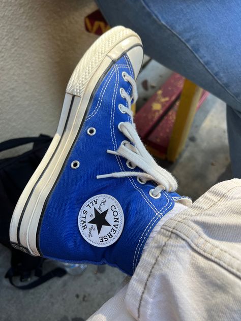 #converse #sneakers #shoes #fallfashion #blue Finish Exam, Blue Chuck Taylors, Converse Chuck Taylor Outfit, Converse Bleu, Chuck Taylors Outfit, Blue Converse Shoes, Blue Shoes Men, Tenis Converse, Fire Shoes