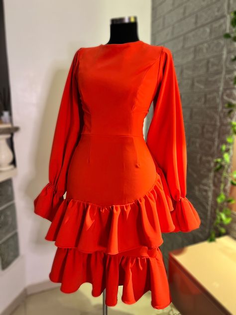 Red Dress For Church, Chiffon Office Gowns For Women, Simple Gown Ideas, Flounce Dress Outfit, Simple Gowns For Women, Gown Ideas Simple, Red Church Dress, Chiffon Dress Ideas, Casual Gowns Classy