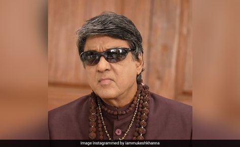 Delhi Women Panel seeks FIR against Mukesh Khanna for "misogynistic" comment Check more at https://www.dailyexpertnews.com/india/delhi-women-panel-seeks-fir-against-mukesh-khanna-for-misogynistic-comment/ Mukesh Khanna, Archana Puran Singh, The Kapil Sharma Show, Kapil Sharma Show, Delhi Girls, Kapil Sharma, Big Show, People Laughing, Bollywood Stars