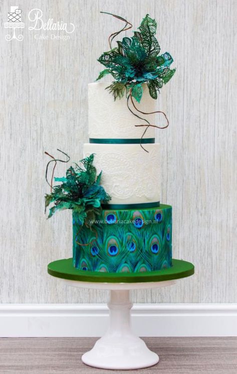 Peacock inspired wedding cake by Bellaria Cake Design  - http://cakesdecor.com/cakes/233093-peacock-inspired-wedding-cake Peacock Birthday, Peacock Wedding Cake, Peacock Cake, Peacock Party, Peacock Wedding Theme, Peacock Theme, Peacock Wedding, Cake Lace, Modern Wedding Cake