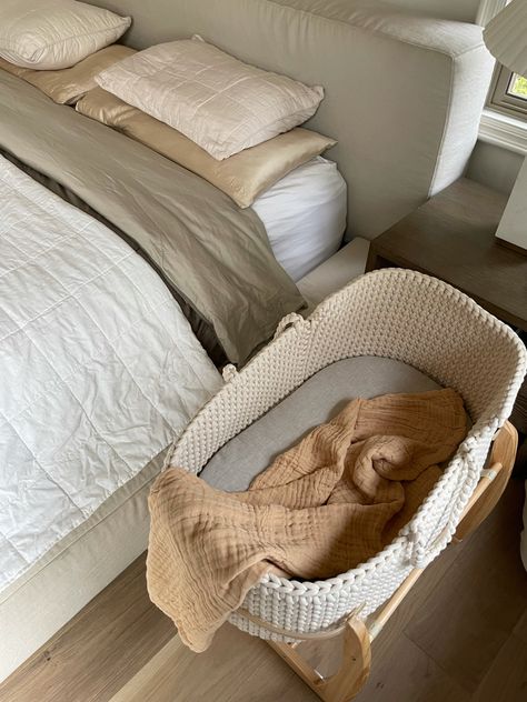 Next To Bed Bassinet, Moses Basket Nursery, Bassinet Next To Bed, Bedroom With Bassinet, Bassinet In Parents Room, Woven Bassinet, Bassinets For Baby, Baby Basinets, Bassinet Ideas