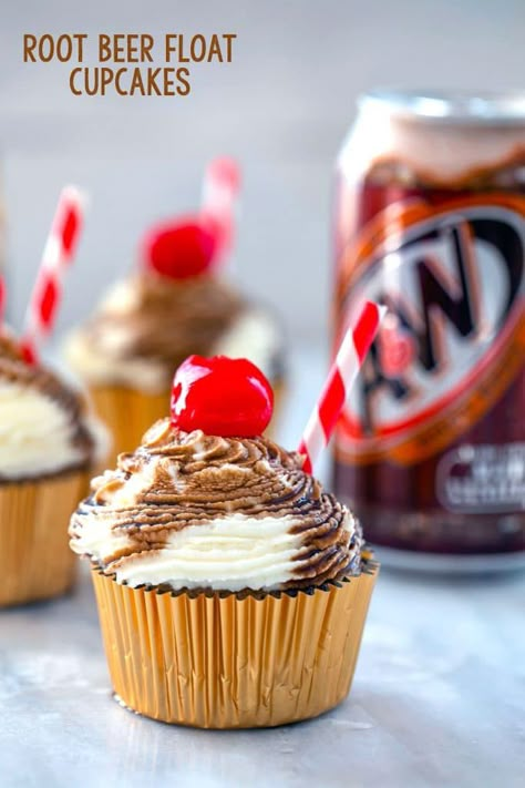 Root Beer Cupcakes, Beer Syrup, Root Beer Float Cupcakes, Rootbeer Float Cupcakes, Beer Cupcakes, Cake Mix Cupcakes, Beer Float, Gourmet Cupcakes, Whipped Cream Frosting