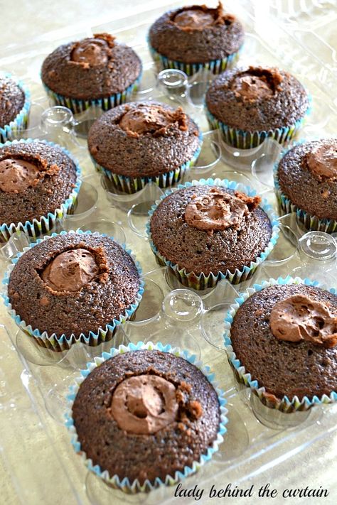 Decadent Double Chocolate Mousse Filled Cupcakes - Lady Behind the Curtain Double Chocolate Mousse, Light Chocolate Cake, Cream Filled Cupcakes, Filled Cupcakes, Chocolate Wedding Cake, Chocolate Mousse Cake, Cake Fillings, Chocolate Filling, Köstliche Desserts