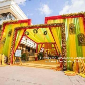 Wedding Decorations Entrance, Entrance Seating, Indian Wedding Decorations Receptions, Wedding Tent Decorations, Wedding Gate, Mehendi Decor, Gate Decoration, Wedding Hall Decorations, Wedding Background Decoration