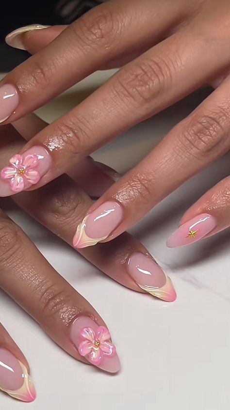 Nail Ideas 2025 Spring, Clean Girl Nails Summer, 3d Flower Art Nails, Ami Charlize Nails, Biab Nails Inspiration Summer, Nails For Summer 2025, Summer Nails Pink Flowers, Nail Inspo Nail Polish, Summer Colourful Nails