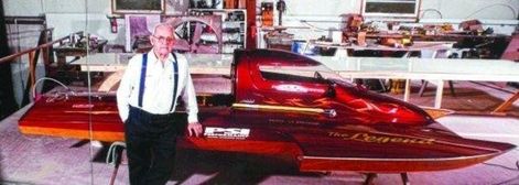 Henry Lauterbach with one of the hydroplane race boats he built. Drag Boat Racing, Hydroplane Racing, Hydroplane Boats, Chrysler Hemi, Boat Racing, Hemi Engine, Boat Race, Eastern Shore, Chesapeake Bay