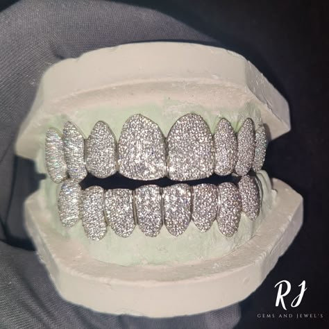 Grillz Men, Teeth Images, Grillz Teeth, Diamond Grillz, Diamond Teeth, Gold Grillz, Grills Teeth, Expensive Jewelry Luxury, Grilling Gifts