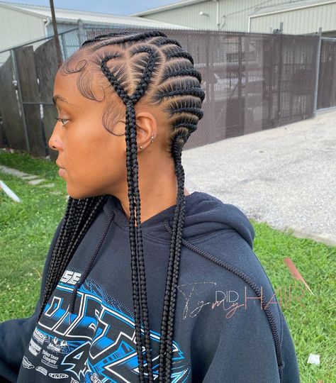 Stitch Lemonade Braids, Feed In Braid Styles, Stitch Braids Hairstyles, Heart Braid, Lemonade Braids, Braid Inspiration, Hair Brooch, Braids Hairstyles Pictures, Stitch Braids