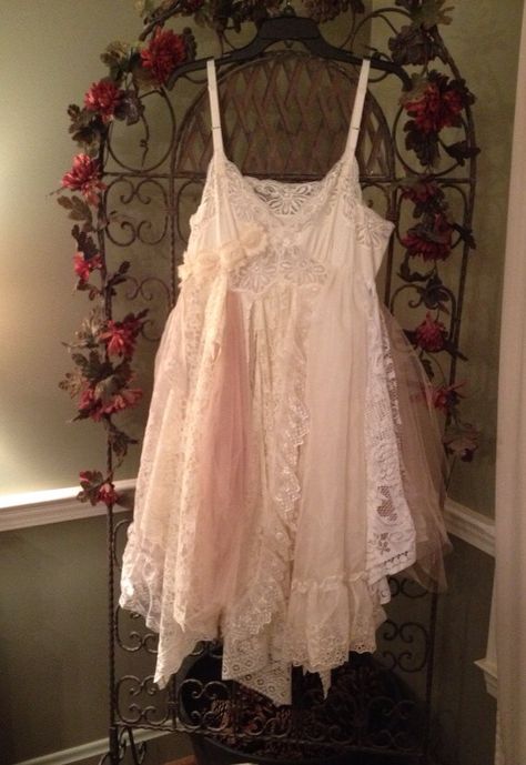 Costume Aesthetic, Halloween Fairy, Dress Fairy, Bohemian Wedding Dress, New Rock, Fairy Costume, Bohemian Wedding, Costume Halloween, Dream Clothes