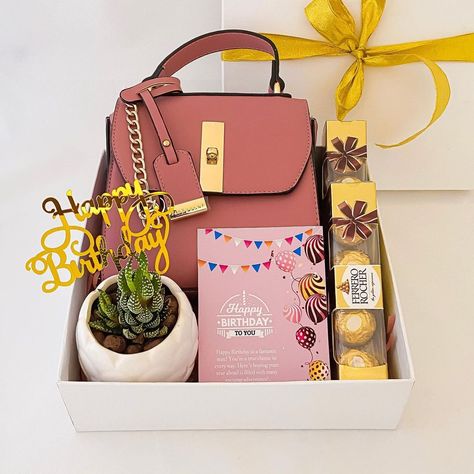 Birthday Gift Hamper, Gifts Hamper, Best Gift For Sister, Wedding Gift Hampers, Luxury Birthday Gifts, Hampers For Her, Anniversary Gifts For Her, Personalised Gifts Diy, Birthday Hampers