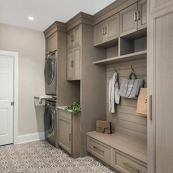 Laundry Room Cubbies Design Ideas Mudroom Laundry Room Ideas, Utility Room Designs, Laundry Room/mudroom, Laundry Mudroom, Stacked Laundry Room, Laundry Room Ideas Small Space, Laundry Room/mud Room, Dream Laundry Room, Mudroom Laundry Room