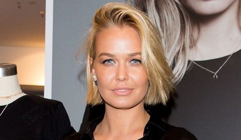 Cowlick Hairstyles, Lara Bingle, Curly Lob, Glow Hair, Longer Pixie Haircut, The Best Hairstyles, Long Pixie, Deep Conditioning, A Cow