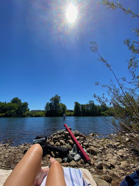 Hot Weather Aesthetic, Tanning Outside, The Sun Aesthetic, Anna Aesthetic, Marketing Project, Sun Aesthetic, Summer Tanning, I Love Summer, Eugene Oregon