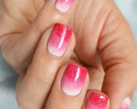 Pink plus glitter equals everything. Ombre Manicure, Glitter Manicure, Nails Yellow, Valentine Nail Art, Pink Ombre Nails, Diy Ombre, Ombre Nails Glitter, New Nail Designs, Manicure Diy