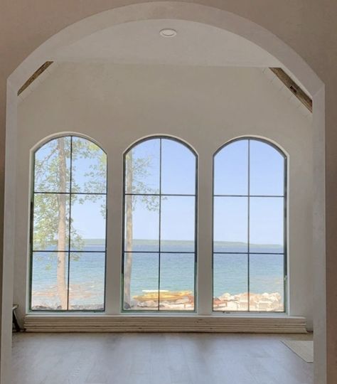 Arched Bathroom Window, Rounded Windows Exterior, Arch Glass Window, Tall Arched Windows, Big Arched Windows, Arched Window Design, Arch Windows Living Room, Black Arch Window, Modern Arched Windows