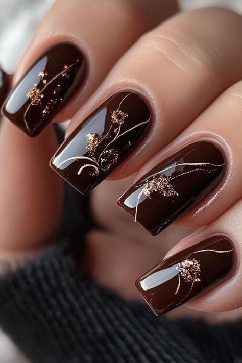 Dark Nails With Gold Accent, Brown Nails Gold Accent, Fall French Tip Nails Classy, Brown Nails Design Square, Brown And Black Nail Designs, Boss Lady Nails, Brown Nail Ideas Chocolate, Brown Nail Designs Short, Black And Brown Nails Design