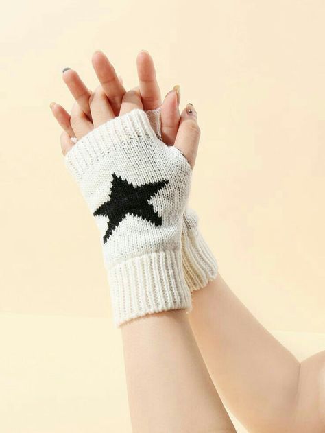 Mia 3, Swaggy Outfits, Star Pattern, 영감을 주는 캐릭터, Really Cute Outfits, Star Girl, Black Star, Womens Gloves, Mode Vintage