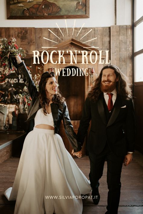 rock n roll wedding inked bride and groom celebrating Rock Theme Wedding, Wedding Rock N Roll, Rocker Wedding Dress, Rock And Roll Wedding Dress, Rock And Roll Wedding Theme, Punk Wedding Ideas, Pop Punk Wedding, Metalhead Wedding, Rock N Roll Wedding Dress