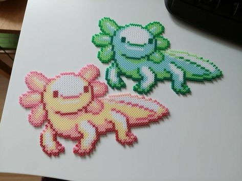 Perler Bead Axolotl Pattern, Axolotl Fuse Beads, Diy Minecraft Axolotl, Perler Beads Call Of Duty, Minecraft Axolotl Pixel Art, Perler Axolotl, Green Perler Beads, Perler Bead Dragon Pattern, Skyrim Perler Beads