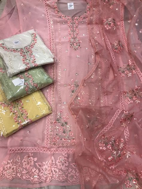 Organza Embroidery Suits, Organza Pakistani Suits, Fancy Diamond Ring, Pakistan Dress, Organza Suits, Latest Dress Design, Fancy Kurti, Fashion Design Patterns, Pakistani Dresses Casual