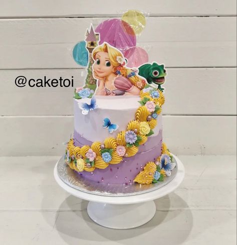 Simple Rapunzel Cake, Rapunzel Birthday Cakes, Tangled Birthday Cake Simple, Rapunzel Theme Cake, Rapunzel Birthday Cake Simple, Tangled Cake Ideas, Simple Princess Cake Ideas, Tangled Cake Rapunzel, Rapunzel Cake Ideas Simple