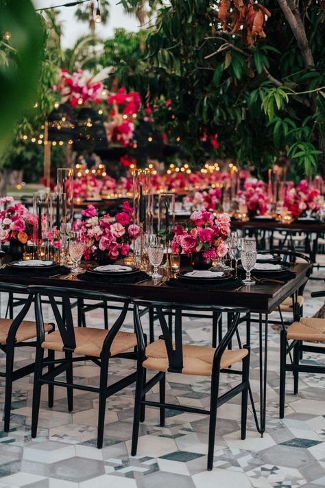 Romantic Cabo Wedding with Black & Pink Décor · Rock n Roll Bride Black Burgundy Wedding, Pink Black Weddings, Bright Pink Wedding, Dark Wedding Theme, Mexico Destination Wedding, Dream Wedding Decorations, Cabo Wedding, Pink Wedding Theme, Wedding Planning Decor