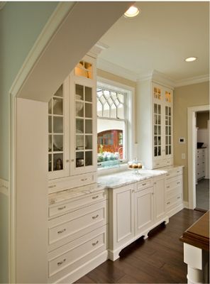 butlers pantry - idea for back of dining room - design by Witt Construction Kitchen Extending Into Dining Room, Dining Room Built Ins, Built In China Cabinet, Built In Buffet, Dining Room Pantry, Painted Kitchen Cabinets Colors, Kitchen New York, Martin House, Victorian Kitchen